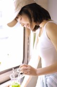 元气美女活力满满小清新图片