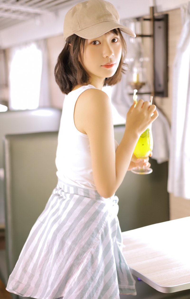 元气美女活力满满小清新图片 7