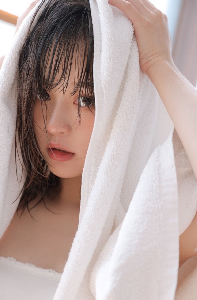 清纯美眉湿发诱惑美女写真 4