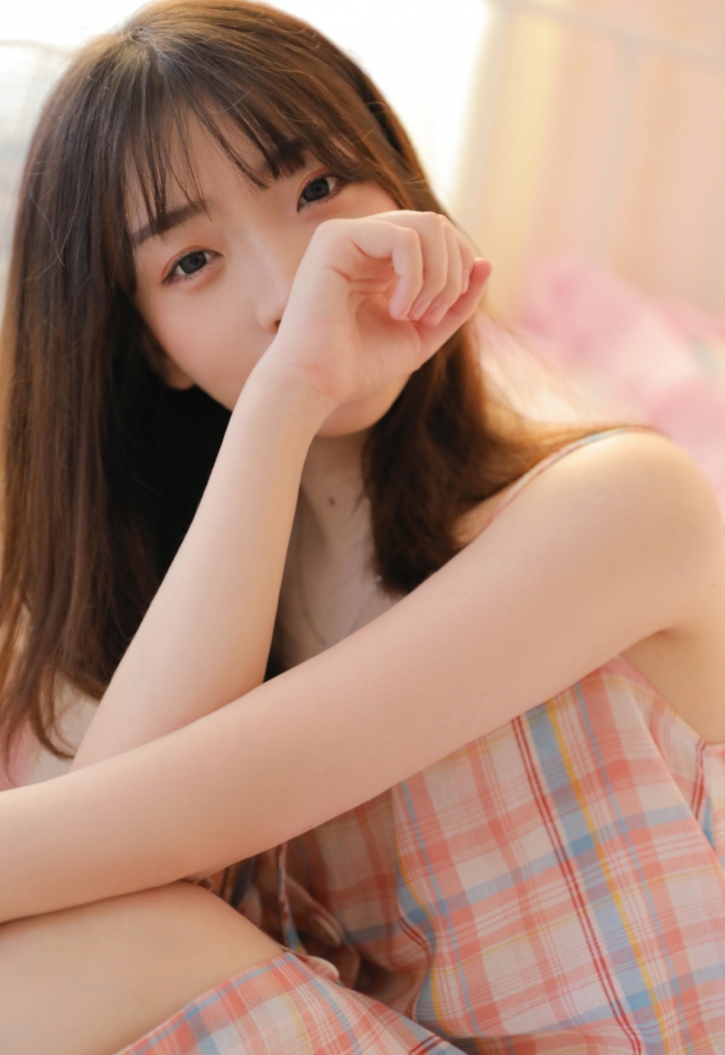 气质校花身材纤细苗条私拍 8