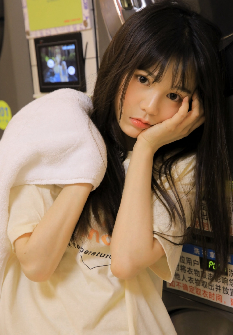 元气妹妹身姿曼妙迷人美女图片 3