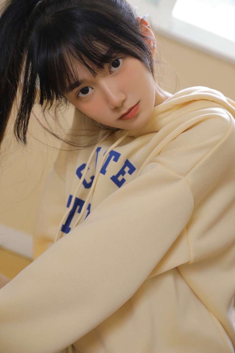 鹅蛋脸美女青春有活力写真摄影 7