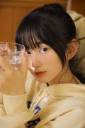 清纯美女青春活力写真图片