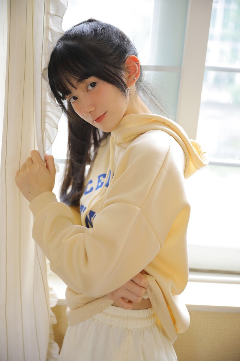 清纯美女青春活力写真图片 2