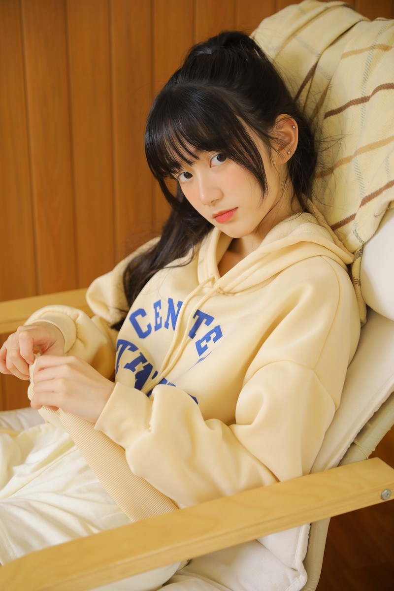 清纯美女青春活力写真图片 4