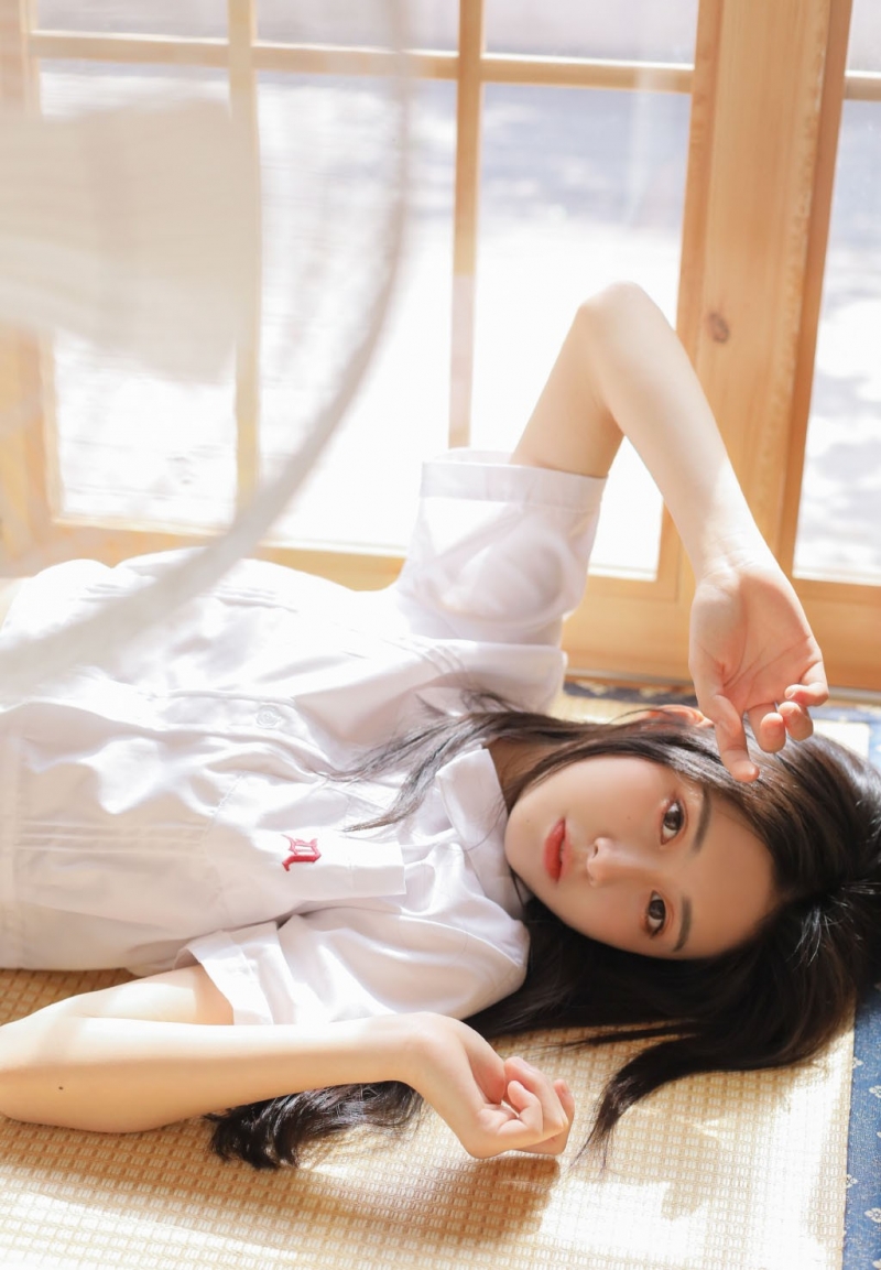 美女校花娇软可爱写真摄影 3