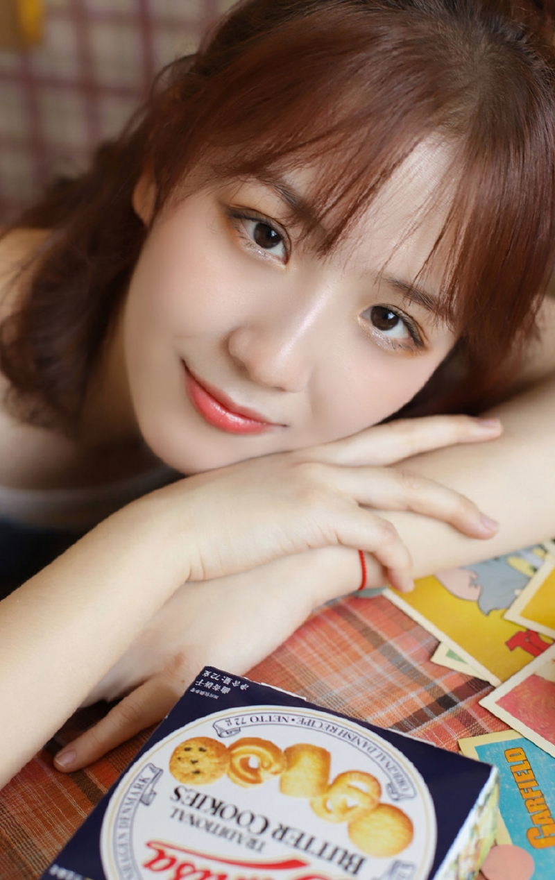 养眼美女夏日清甜可爱图片 3