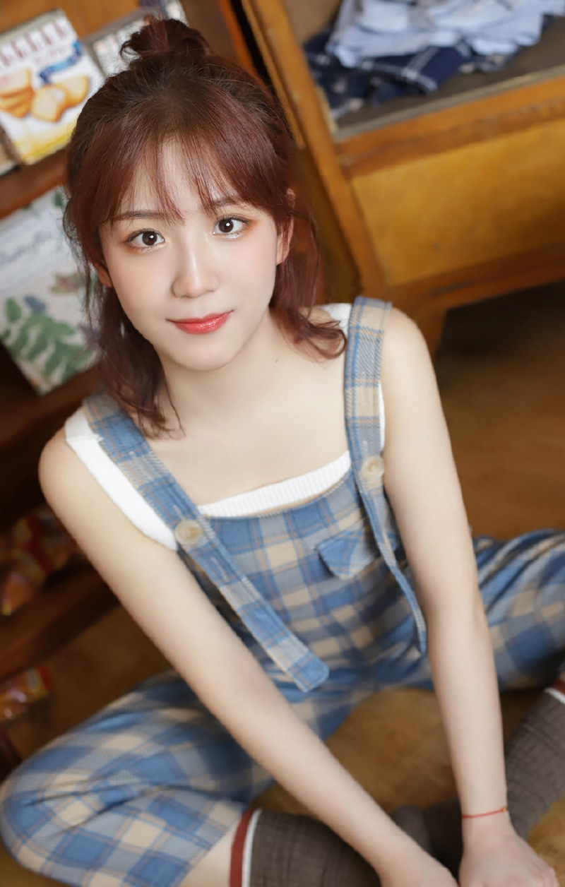 养眼美女夏日清甜可爱图片 5