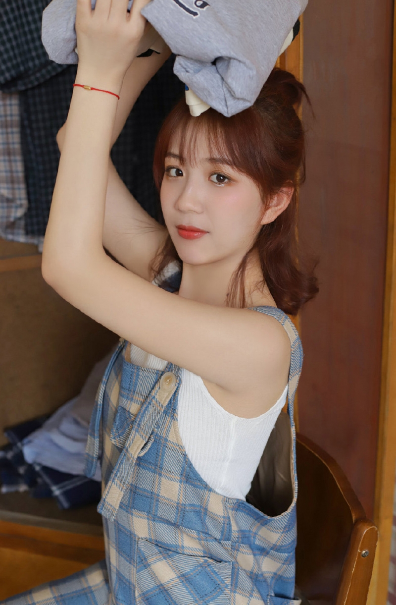 养眼美女夏日清甜可爱图片 6