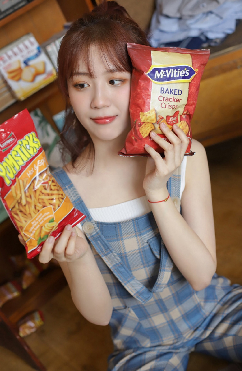 养眼美女夏日清甜可爱图片 7