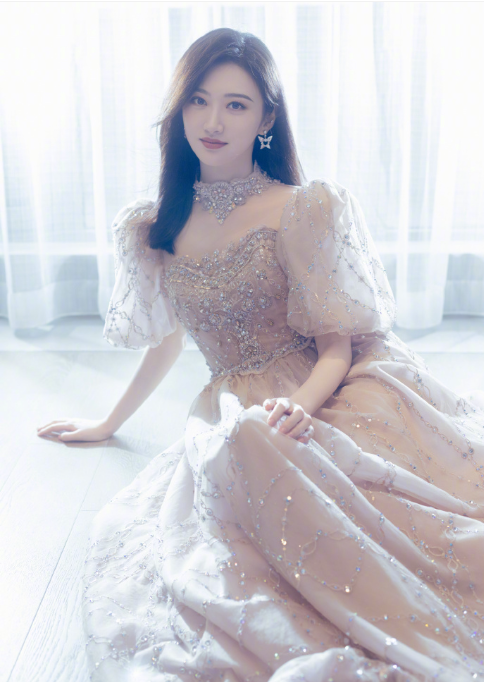 西安美女明星景甜礼服唯美图片 8