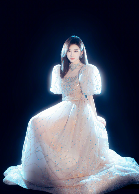 西安美女明星景甜礼服唯美图片 9