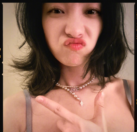 中国美女演员倪妮自拍照图片 8