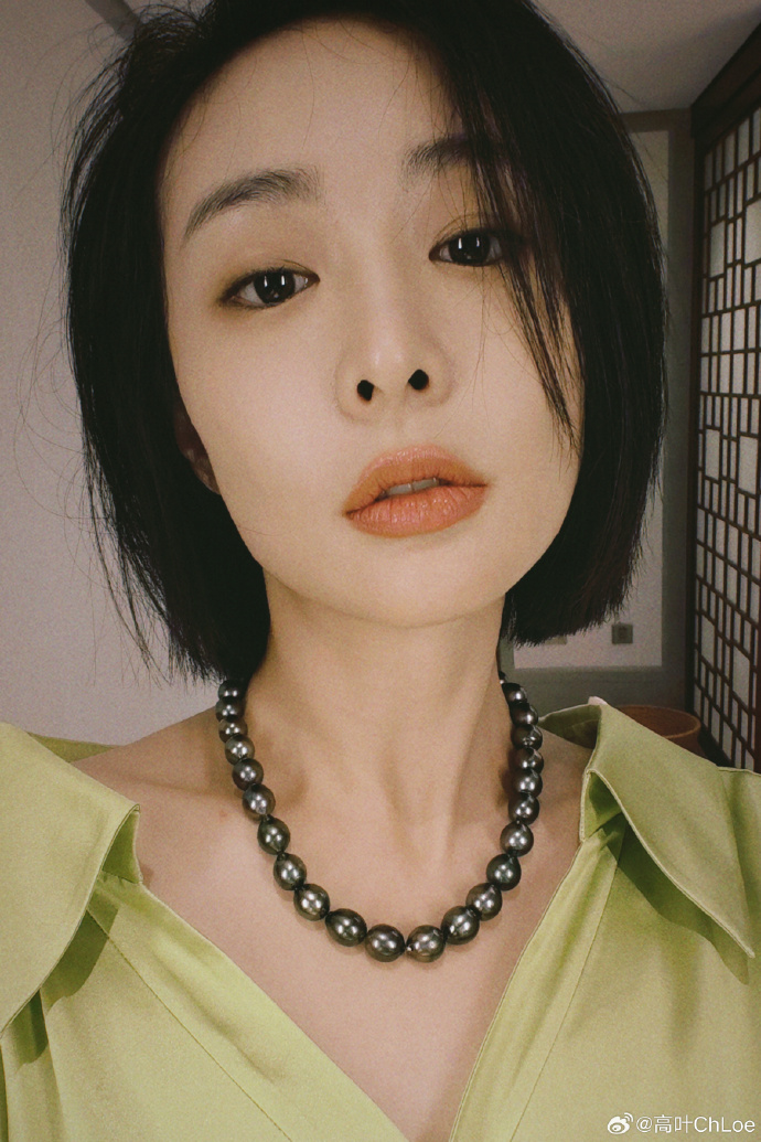 狂飙大嫂美女明星高叶自拍照图片 10
