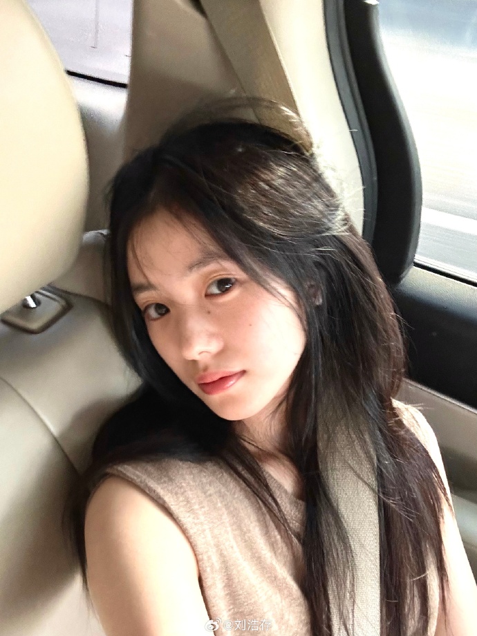 谋女郎刘浩存自拍照图片我要看美女 2