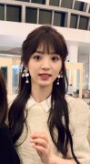 重庆美女明星田曦薇生图照片