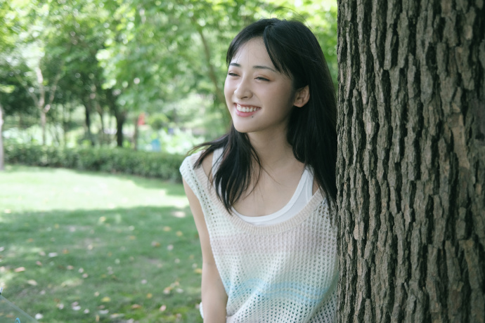 95后漂亮美女明星沈月森系写真图片 9