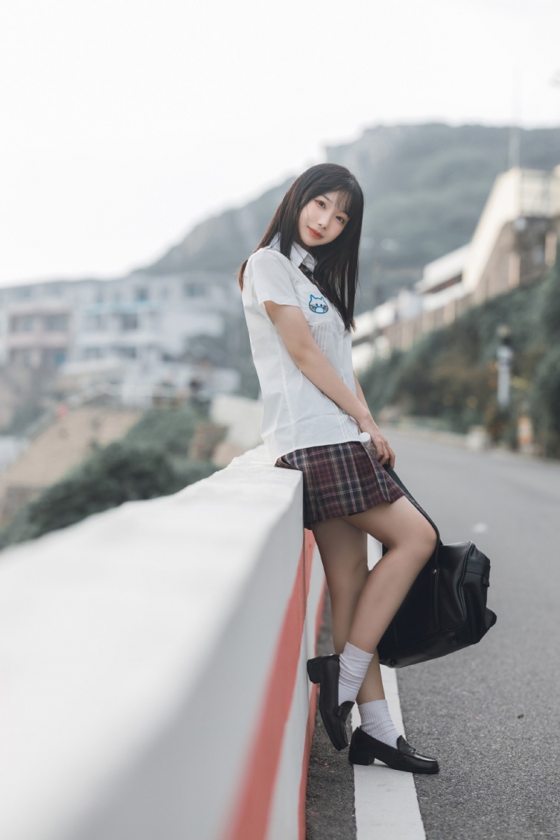 JK制服美女图片高清身姿窈窕曼妙女生图片 4