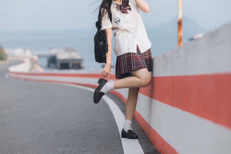 JK制服美女图片高清身姿窈窕曼妙女生图片 7