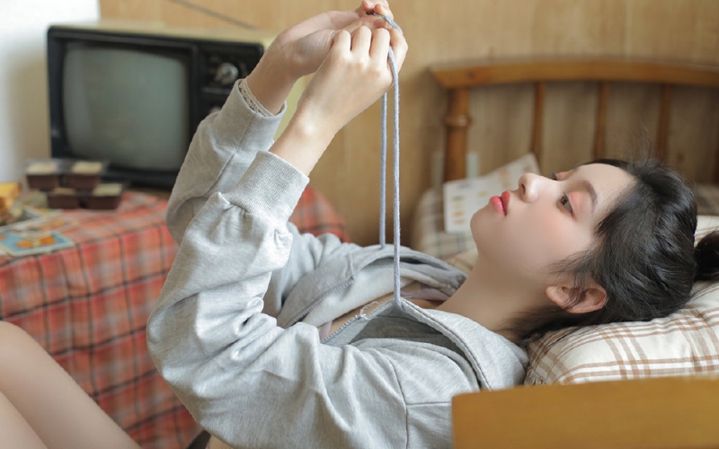 少女亭亭玉立貌美如花美女禁欲系高级感私房照 8