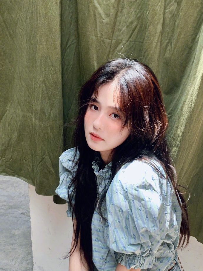 处女座美女图片高清白鹿森系图片