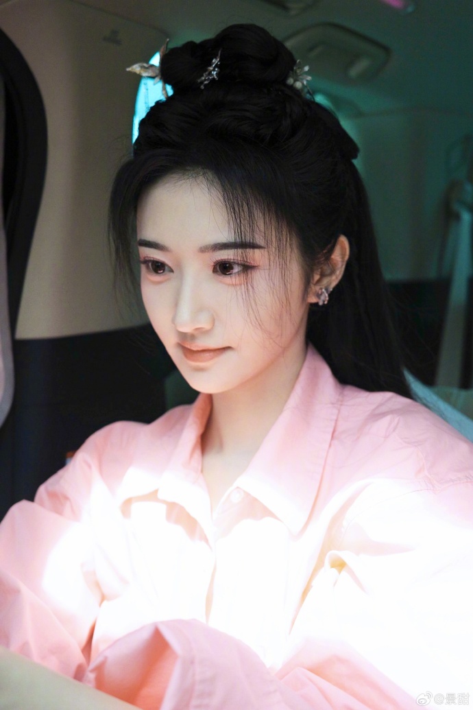 内地四大美女照片景甜甜美自拍照