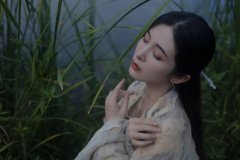 大眼美女写真古装美女图片