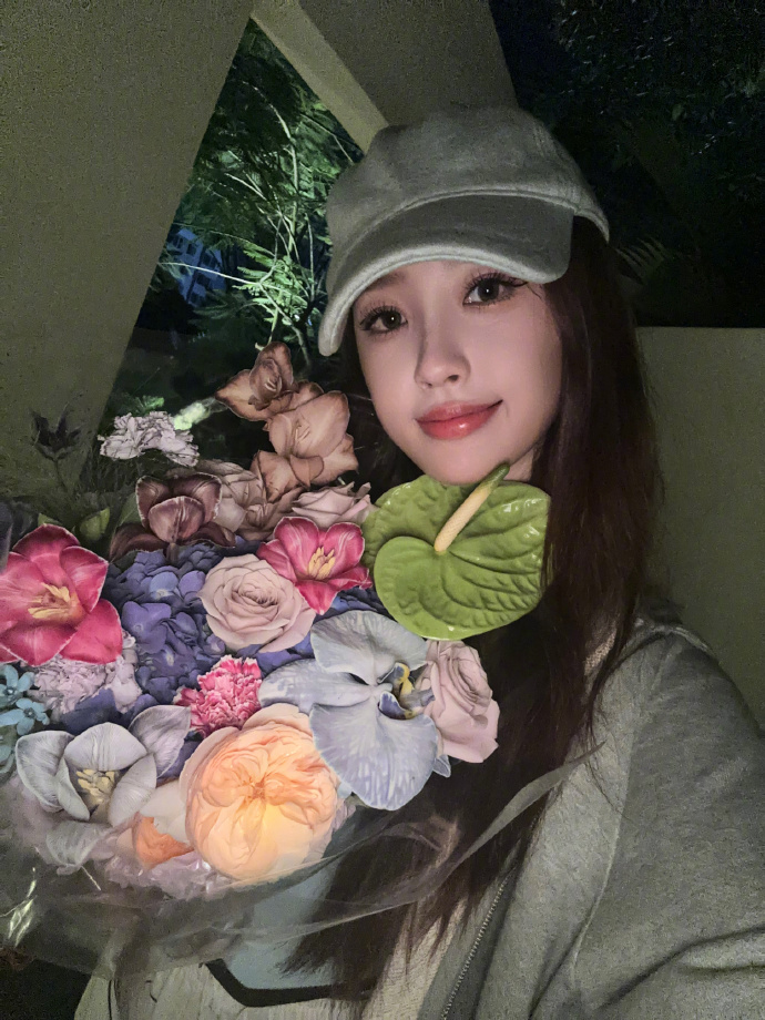 95后美女虞书欣非诚勿扰3营业图片 2