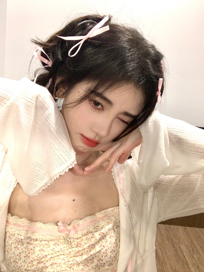 四川美女明星鞠婧祎卡哇伊图片 4