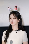 北京美女写真杨紫白色连衣裙图片